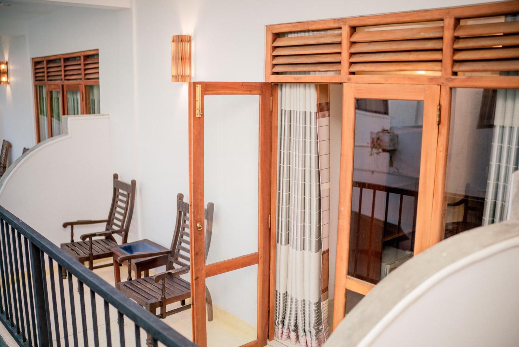 Hotel Bienvenido Cozy Madiha Matara Esterno foto