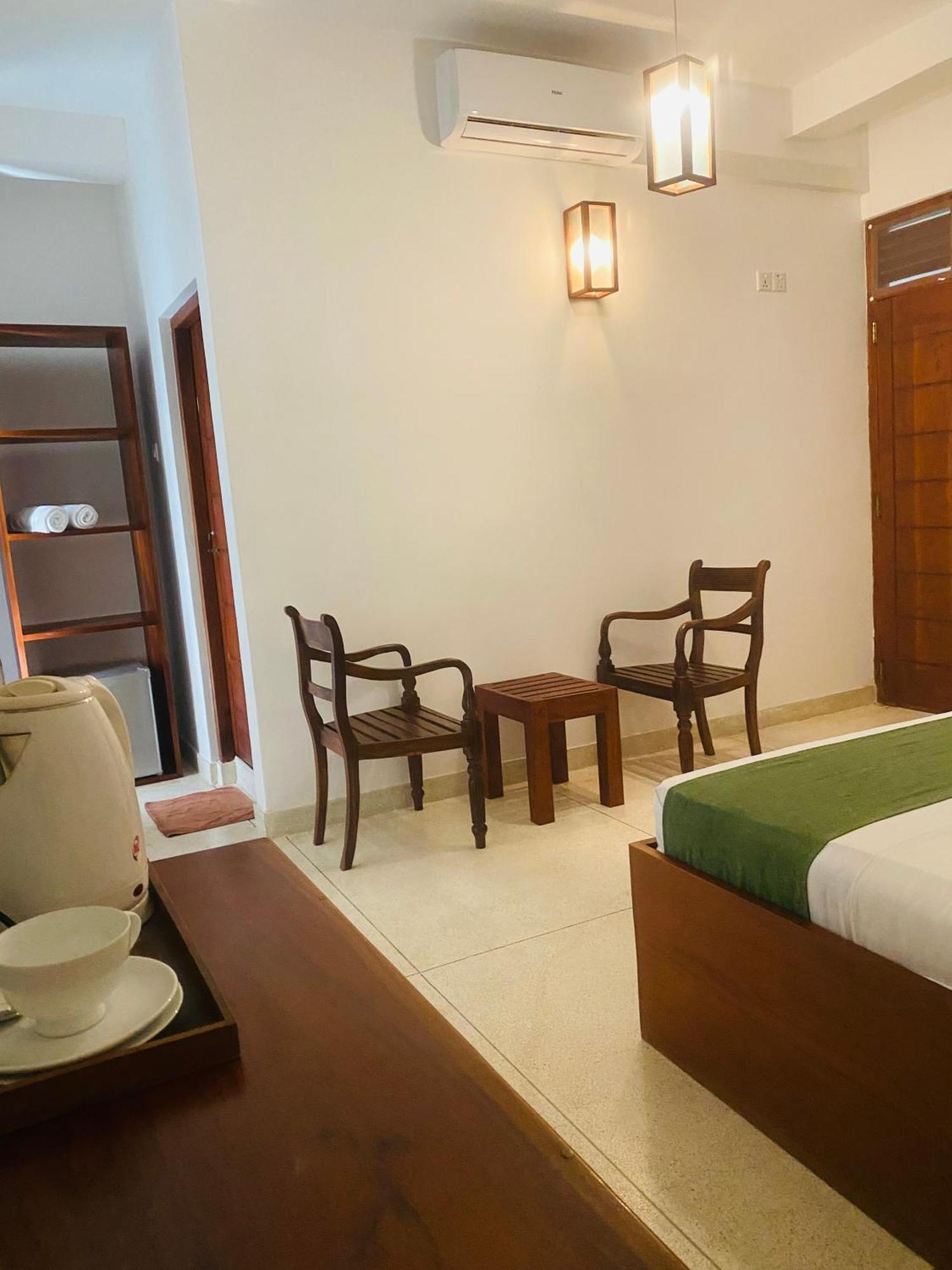 Hotel Bienvenido Cozy Madiha Matara Esterno foto