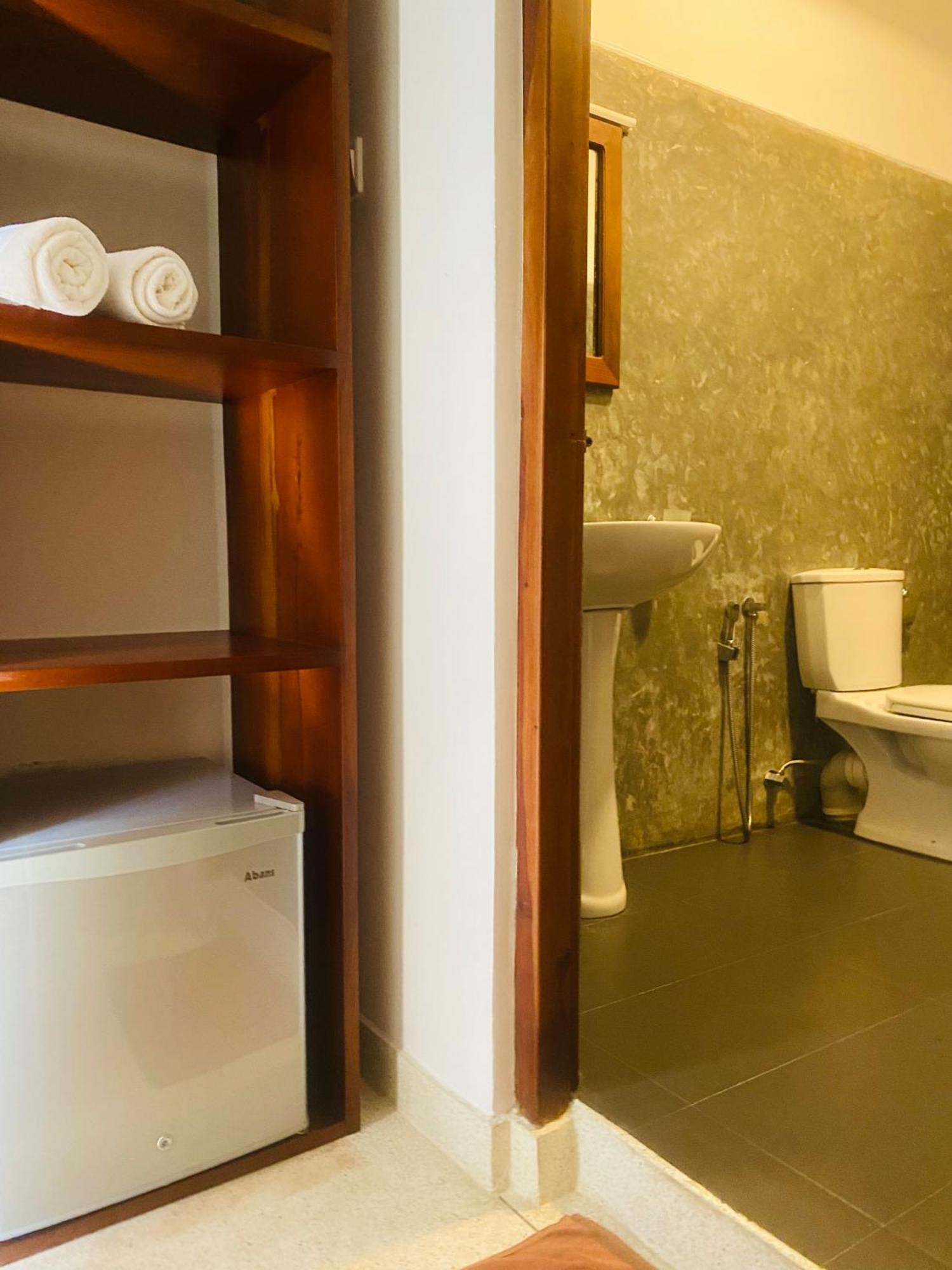 Hotel Bienvenido Cozy Madiha Matara Esterno foto